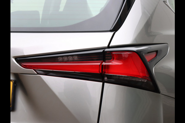 Lexus NX 300h AWD Sport Edition | Panoramadak | Leder | Premium Navi