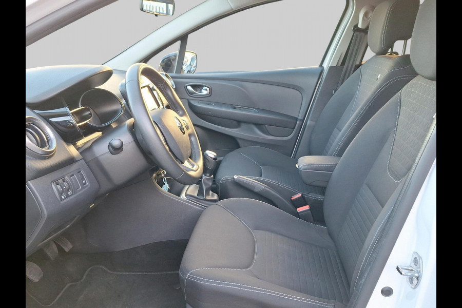 Renault Clio Estate 0.9 TCe Limited Incl. Cruise Control | Navigatie