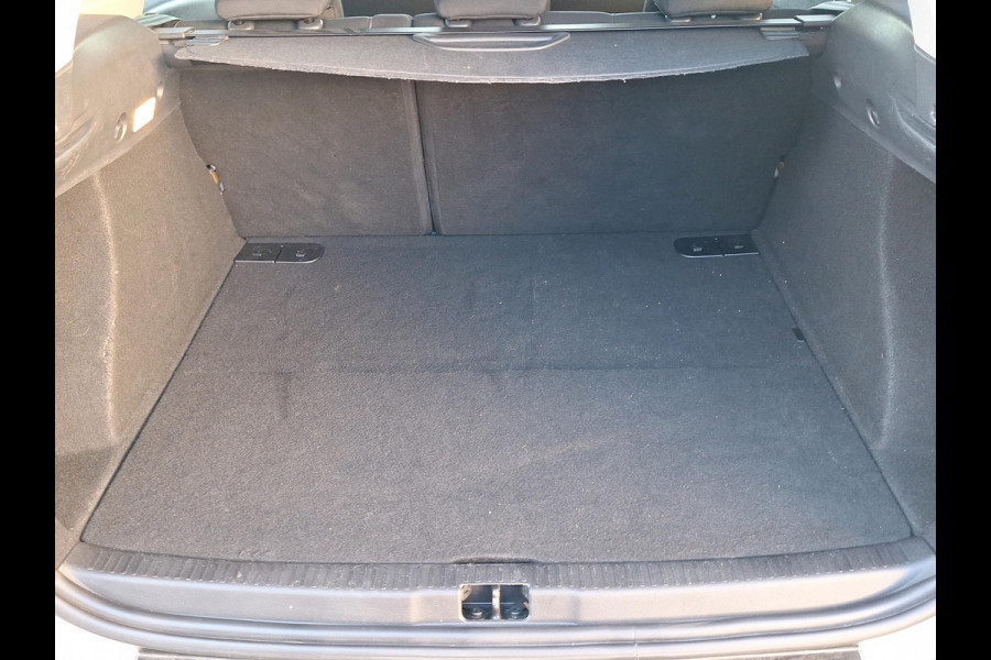 Renault Clio Estate 0.9 TCe Limited Incl. Cruise Control | Navigatie