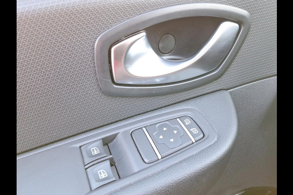 Renault Clio Estate 0.9 TCe Limited Incl. Cruise Control | Navigatie