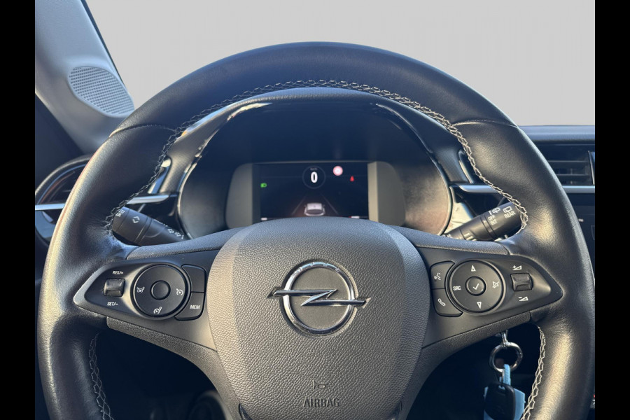 Opel Corsa 1.2 Elegance | All Season banden | 17 inch LM Velgen | Camera