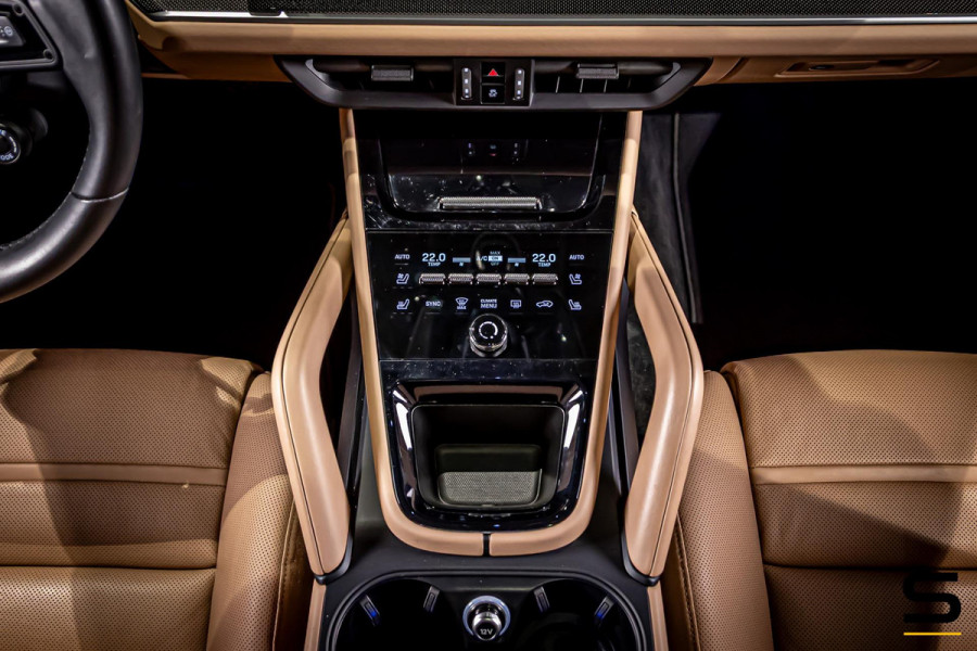 Porsche Cayenne 3.0 E-Hybrid|NAP|Sport-chrono|HUD|BOSE|TrekH