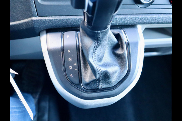 Volkswagen Transporter 2.0 TDI L2H1 DC