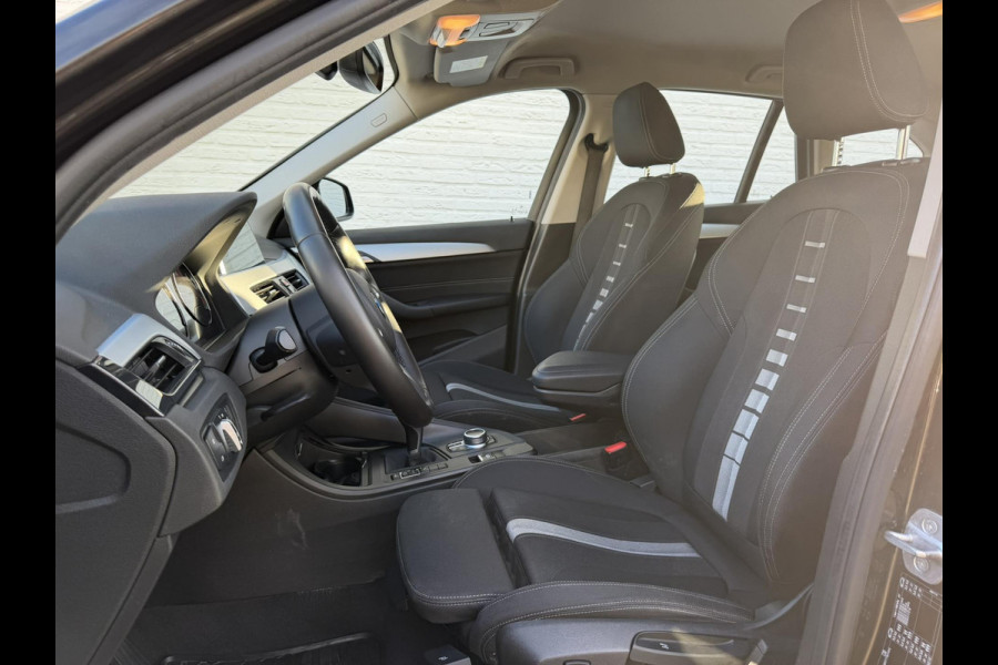 BMW X1 SDrive18i Automaat Clima Cruise Navi Pdc V+A Stoelverwarming Elek. A-klep