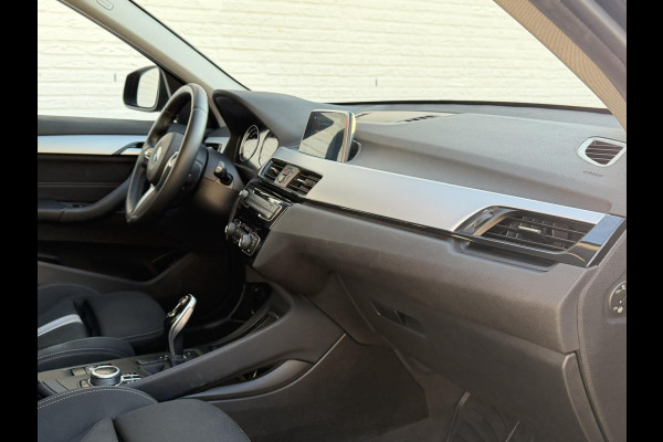 BMW X1 SDrive18i Automaat Clima Cruise Navi Pdc V+A Stoelverwarming Elek. A-klep