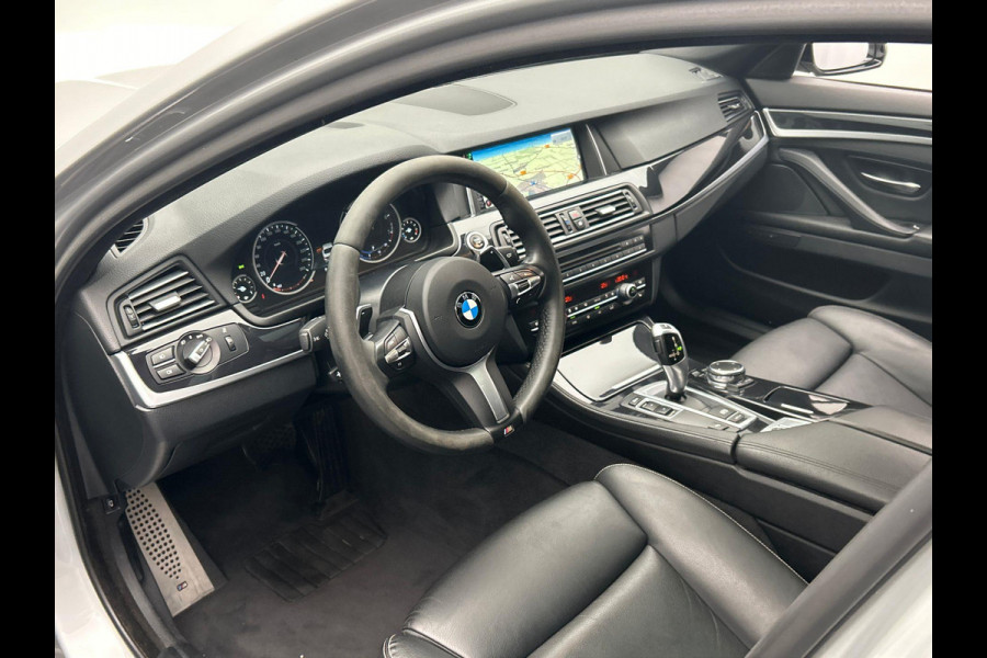 BMW 5 Serie 520i M Sport Edition Origineel NL Pano/dak Leder Stoelverwarming