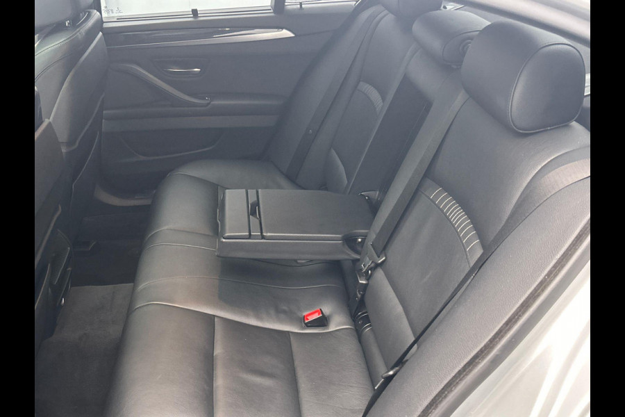 BMW 5 Serie 520i M Sport Edition Origineel NL Pano/dak Leder Stoelverwarming