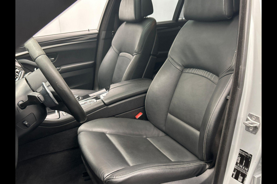 BMW 5 Serie 520i M Sport Edition Origineel NL Pano/dak Leder Stoelverwarming