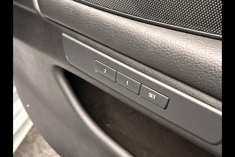 BMW 5 Serie 520i M Sport Edition Origineel NL Pano/dak Leder Stoelverwarming