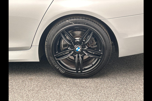 BMW 5 Serie 520i M Sport Edition Origineel NL Pano/dak Leder Stoelverwarming