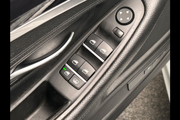 BMW 5 Serie 520i M Sport Edition Origineel NL Pano/dak Leder Stoelverwarming