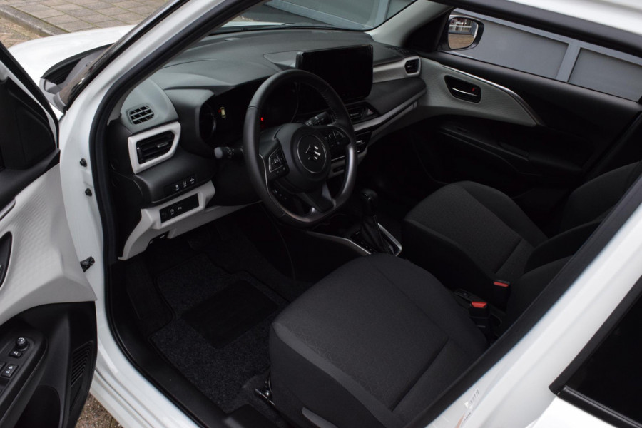 Suzuki Swift 1.2 Style Smart Hybrid|Carplay|Camera