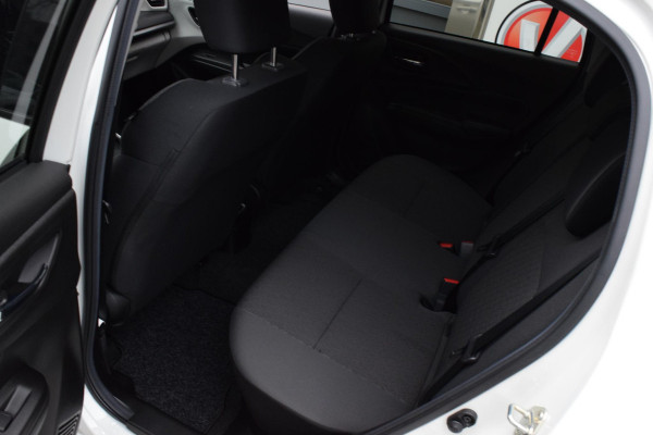 Suzuki Swift 1.2 Style Smart Hybrid|Carplay|Camera