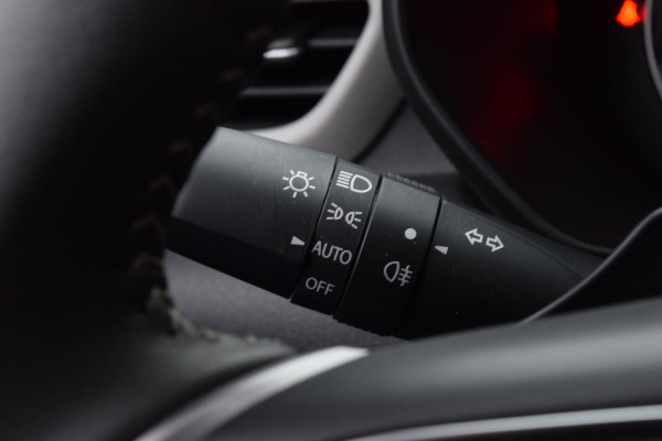 Suzuki Swift 1.2 Style Smart Hybrid|Carplay|Camera