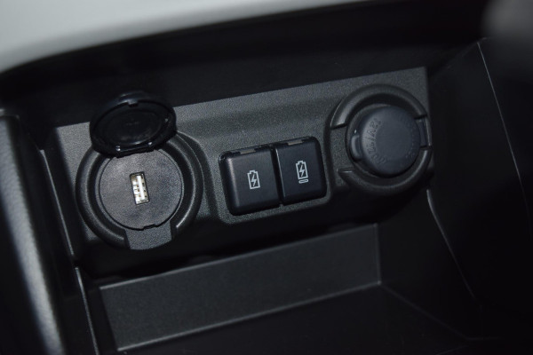 Suzuki Swift 1.2 Style Smart Hybrid|Carplay|Camera