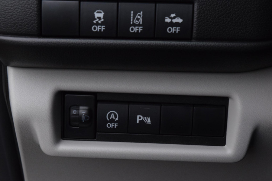 Suzuki Swift 1.2 Style Smart Hybrid|Carplay|Camera