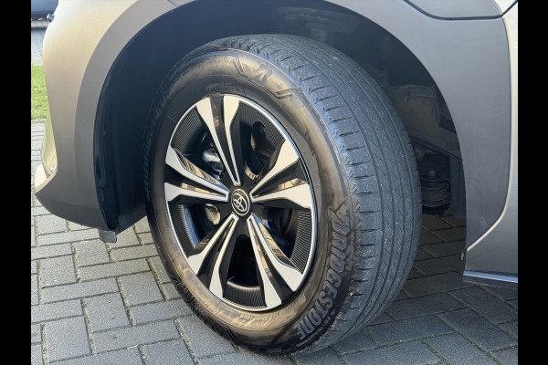 Toyota Bz4x 71,4 kWh 204pk Dynamic | 3-Fase, 360 Camera, Blind Spot monitor, Elektrische achterklep, Parkeersensoren, Stoelverwarming