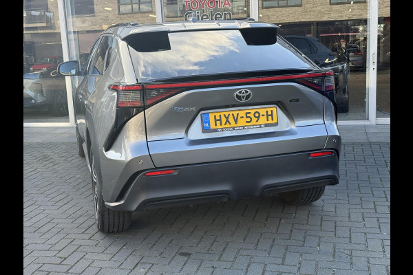 Toyota Bz4x 71,4 kWh 204pk Dynamic | 3-Fase, 360 Camera, Blind Spot monitor, Elektrische achterklep, Parkeersensoren, Stoelverwarming