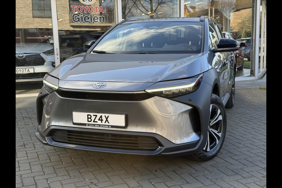 Toyota Bz4x 71,4 kWh 204pk Dynamic | 3-Fase, 360 Camera, Blind Spot monitor, Elektrische achterklep, Parkeersensoren, Stoelverwarming