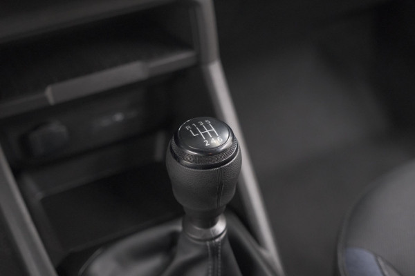 Dacia Duster Mild Hybrid 130 Expression | Camera | Stoelverwarming | Apple Carplay | Navigatie