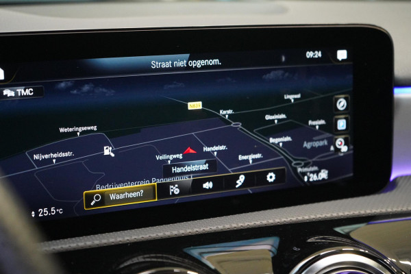 Mercedes-Benz A-Klasse 250 e AMG Line | Panoramadak | Sportstoelen | Navigatie | Sfeerverlichting