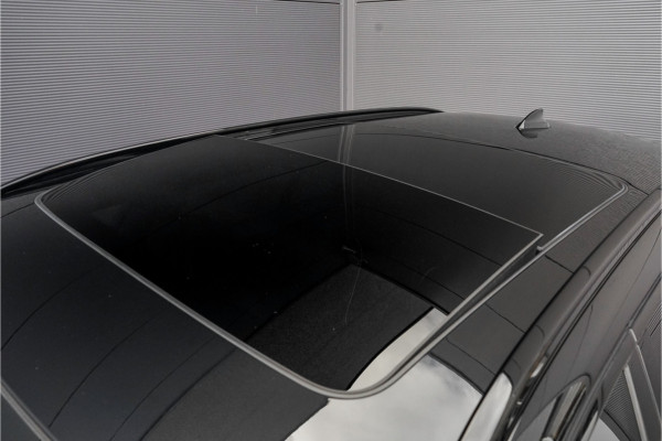 BMW 5 Serie Touring 530i High Ex M-Sport Pano HUD Camera Memory Seats