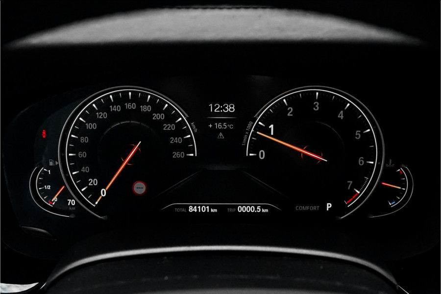 BMW 5 Serie Touring 530i High Ex M-Sport Pano HUD Camera Memory Seats