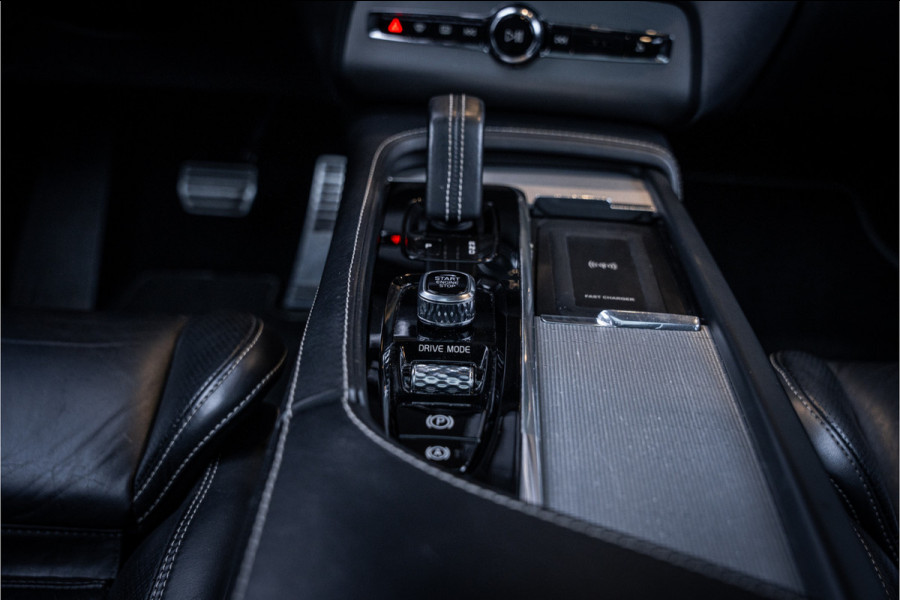 Volvo XC90 2.0 T8 Twin Engine AWD R-Design - Panorama | H&K | Memory | Trekhaak