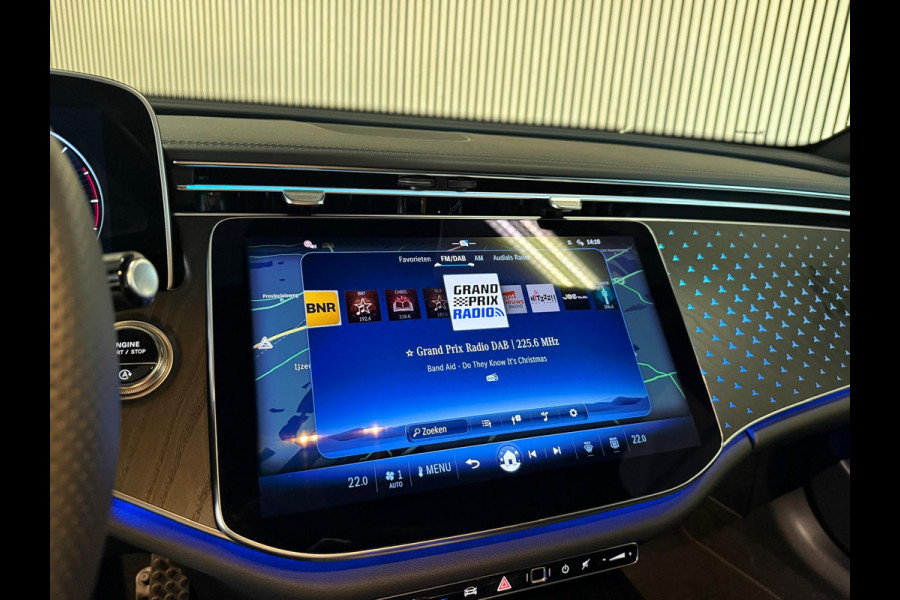 Mercedes-Benz E-Klasse 220D AMG STYLING-PANORAMA-MEMORY-DISTRONIC-360 CAMERA-ZEER COMPL.