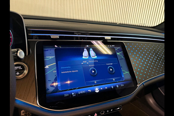 Mercedes-Benz E-Klasse 220D AMG STYLING-PANORAMA-MEMORY-DISTRONIC-360 CAMERA-ZEER COMPL.