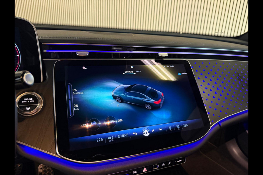 Mercedes-Benz E-Klasse 220D AMG STYLING-PANORAMA-MEMORY-DISTRONIC-360 CAMERA-ZEER COMPL.