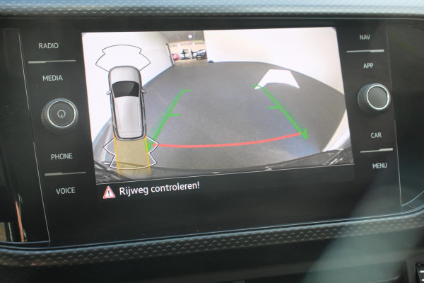 Volkswagen T-Cross 1.0 TSI 110 pk DSG Life Plus | Navigatie | Apple Carplay/Android Auto | Adaptive Cruise Control | Lane Assist | Camera | Parkeersensoren | Stoelverwarming | DAB