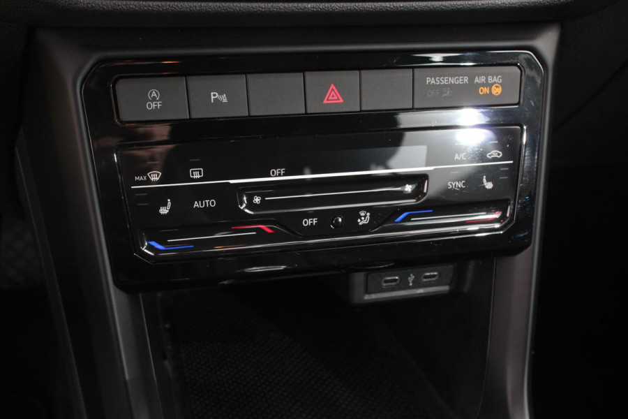 Volkswagen T-Cross 1.0 TSI 110 pk DSG Life Plus | Navigatie | Apple Carplay/Android Auto | Adaptive Cruise Control | Lane Assist | Camera | Parkeersensoren | Stoelverwarming | DAB