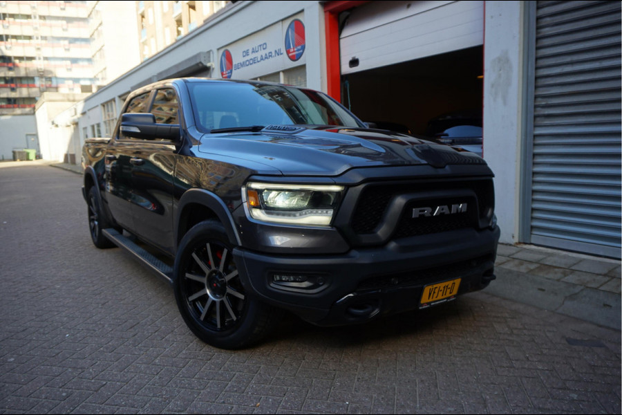 Dodge Ram 1500 5.7 V8 4x4 Crew Cab Rebel Sport Off-Road | Black Line | Luchtvering | Panoramadak | Groot Navi | Apple CarPlay | Keyless | 20inch | Harman Kardon | Full LED | LPG onderbouw | excl BTW
