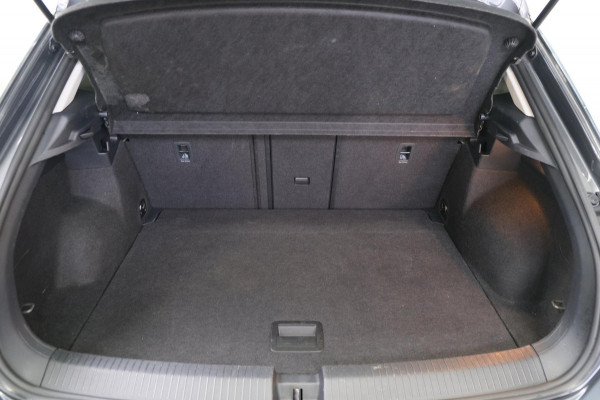 Volkswagen T-Roc 1.5 TSI Life Business Automaat - Virtual Display, Airco, Camera, Carplay, PDC.