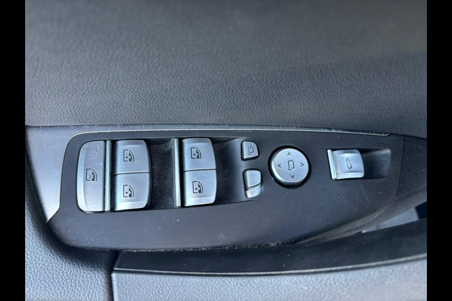 BMW iX3 Executive 80 kWh | Leder | Pano | AppleCarplay | Camera