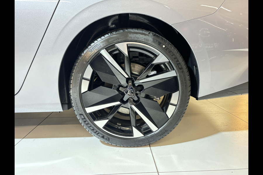 Peugeot 308 SW 1.6 Plug-in Hybrid 195 GT .