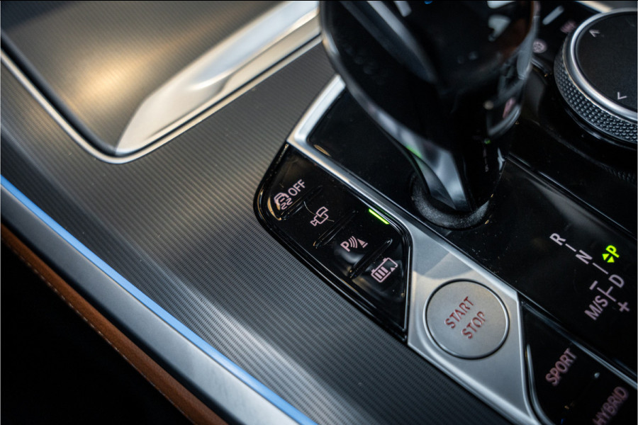 BMW X5 xDrive45e High Executive - Laser | Elek. Trekhaak | 360 Camera | Memory | HUD