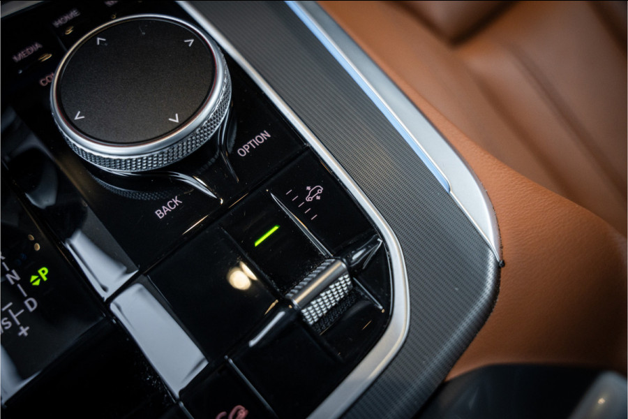 BMW X5 xDrive45e High Executive - Laser | Elek. Trekhaak | 360 Camera | Memory | HUD