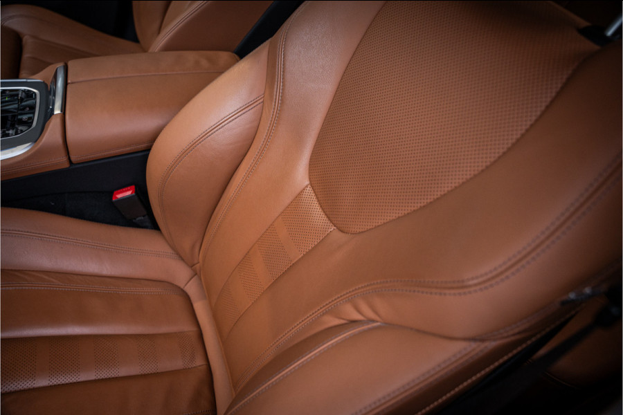 BMW X5 xDrive45e High Executive - Laser | Elek. Trekhaak | 360 Camera | Memory | HUD