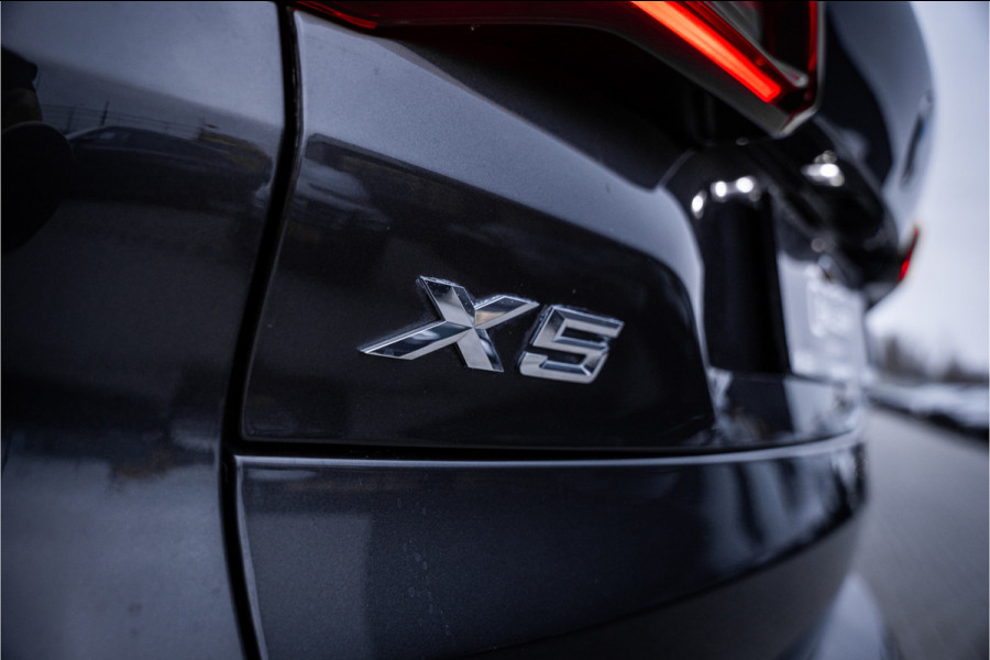 BMW X5 xDrive45e High Executive - Laser | Elek. Trekhaak | 360 Camera | Memory | HUD