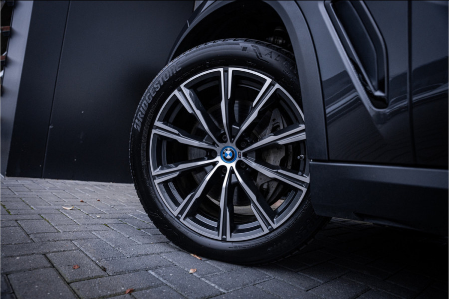 BMW X5 xDrive45e High Executive - Laser | Elek. Trekhaak | 360 Camera | Memory | HUD