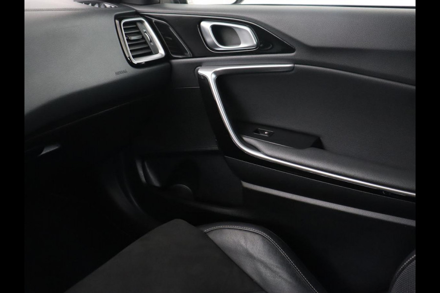 Kia ProCeed 1.0 T-GDi GT-Line | Carplay | Stoel & Stuurverwarming | Achteruitrijcamera | Navigatie | Sportstoelen | Keyless entry |