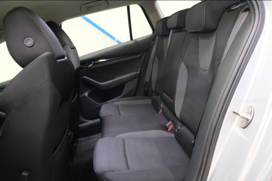 Škoda Octavia Combi 1.0 e-TSI Ambition - N.A.P. Airco, Navi, Trekhaak, PDC