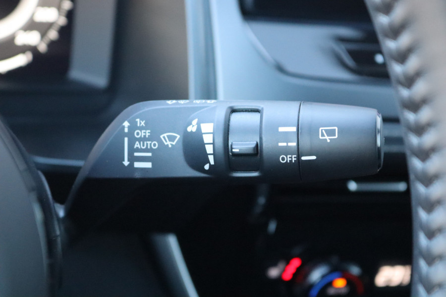Nissan QASHQAI 1.3DIG-T MHEV 158PK Automaat N-Connecta Camera/Winter-pack/Elektr.-klep/Head-Up/Adapt.-cruise