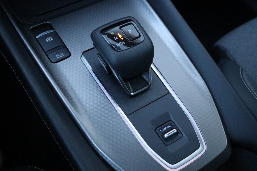 Nissan QASHQAI 1.3DIG-T MHEV 158PK Automaat N-Connecta Camera/Winter-pack/Elektr.-klep/Head-Up/Adapt.-cruise