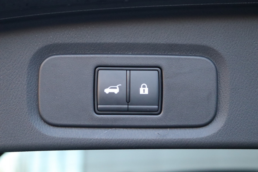 Nissan QASHQAI 1.3DIG-T MHEV 158PK Automaat N-Connecta Camera/Winter-pack/Elektr.-klep/Head-Up/Adapt.-cruise