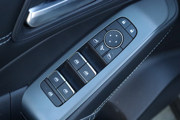 Nissan QASHQAI 1.3DIG-T MHEV 158PK Automaat N-Connecta Camera/Winter-pack/Elektr.-klep/Head-Up/Adapt.-cruise