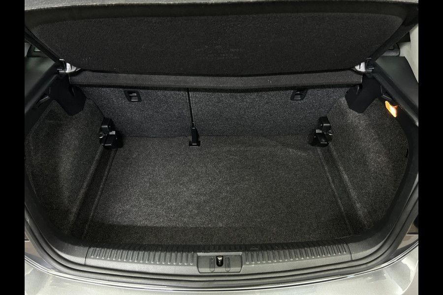 Volkswagen Polo Occasion 1.2 TSI Highline | Grijs | Tweedehands Volkswagen Polo | Airco | Cruisecontrol | Bluetooth audio