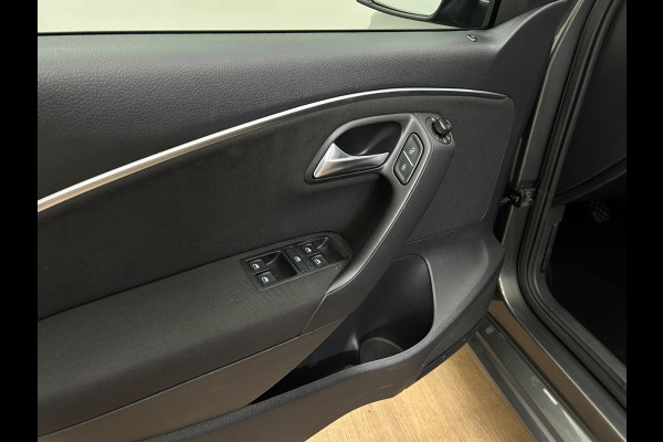 Volkswagen Polo Occasion 1.2 TSI Highline | Grijs | Tweedehands Volkswagen Polo | Airco | Cruisecontrol | Bluetooth audio
